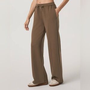 Vuori Compose Wideleg Pants In Expresso